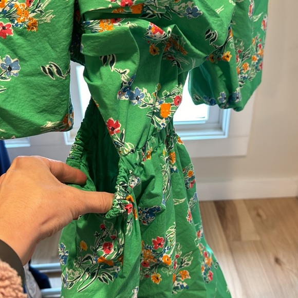 A new day puff sleeve cutout dress, size small - Picture 4 of 5